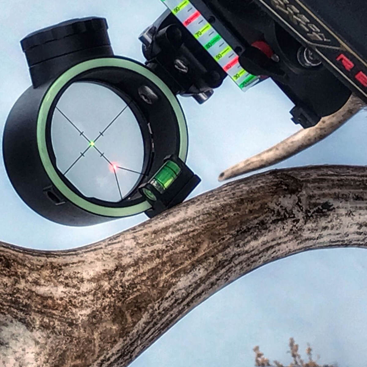 Apex Gear Covert Pro 2-Pin Double Dot (Green & Red LED) Bow Sight - Black 7 Apex Gear Covert Pro 2-Pin Double Dot (Green & Red LED) Bow Sight - Black