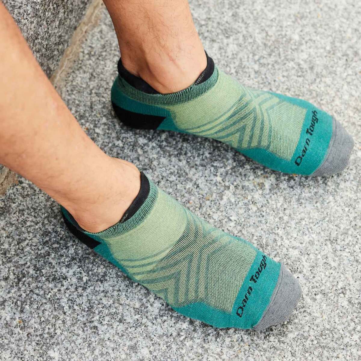 Darn Tough Men's No Show Tab Ultra-Lightweight Running Socks - Dark Teal - L