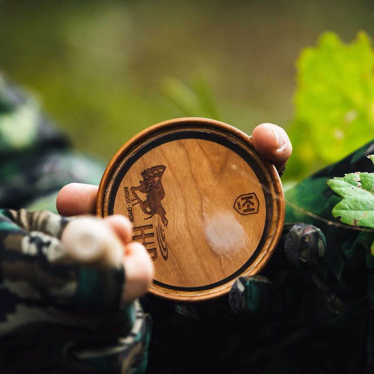 Knight & Hale HD Crystal Cherry Turkey Surface Pot Call