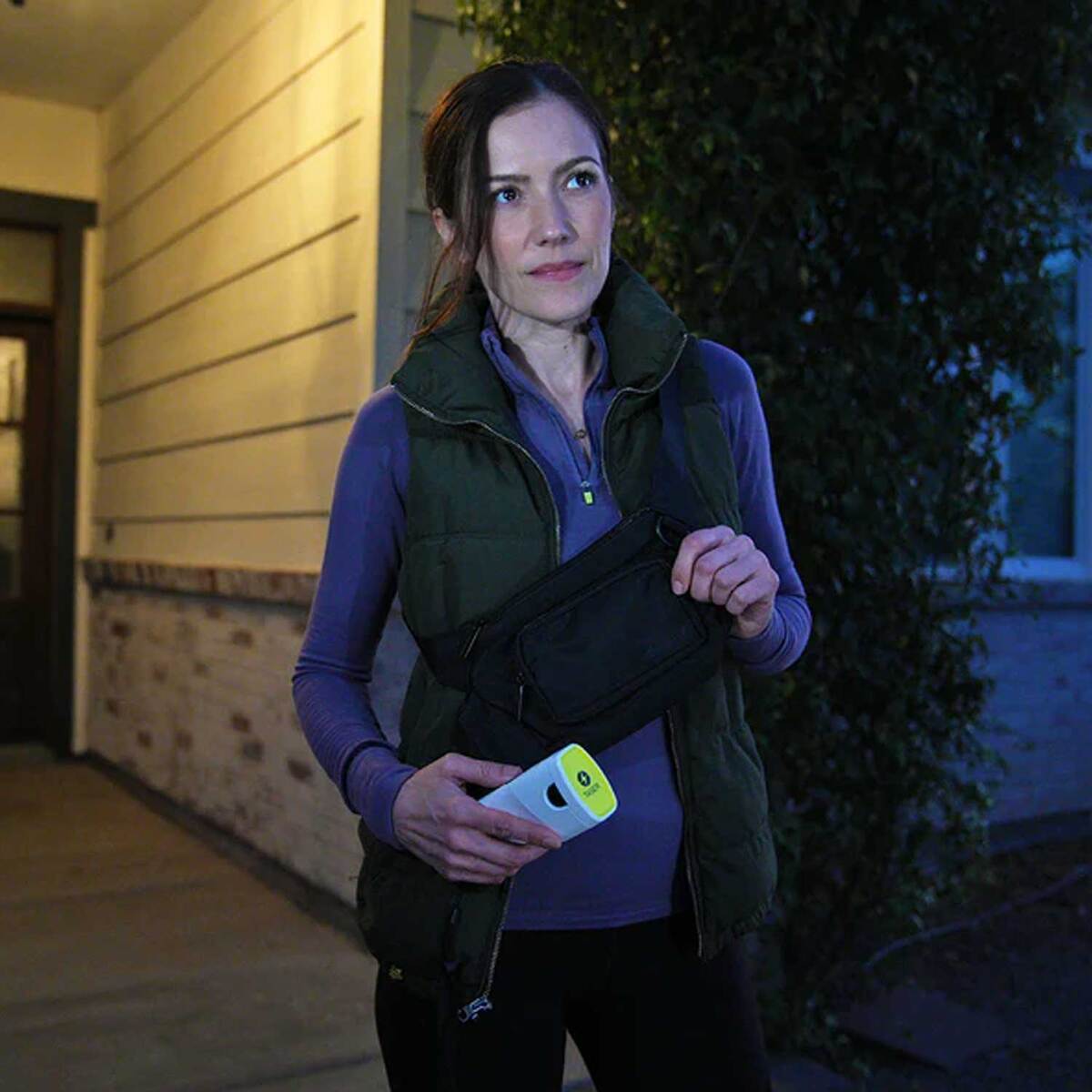 TASER Bolt 2 - White 5 TASER Bolt 2 - White