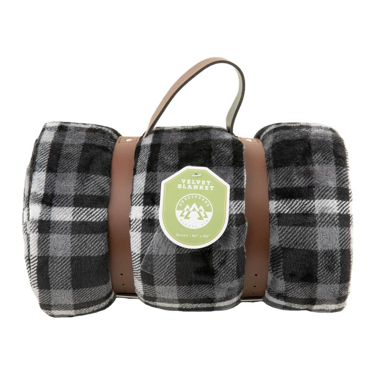 Outfitters Eighty Six Holiday Blanket - 90in x 90in - Assorted 3 Outfitters Eighty Six Holiday Blanket - 90in x 90in - Assorted