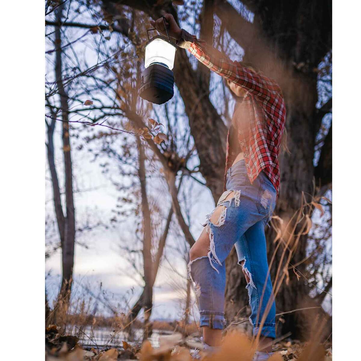 Stansport SMD 800 Lumen Electric Lantern - Black 6 Stansport SMD 800 Lumen Electric Lantern - Black