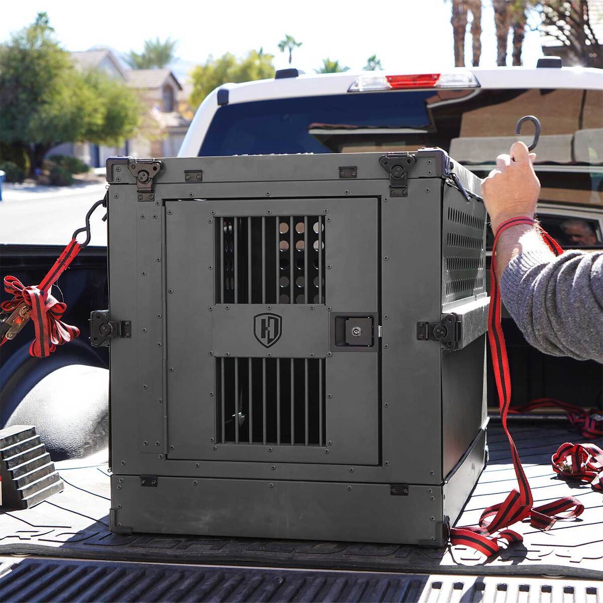 Hercules Aluminum Collapsible Dog Crate - 44in x 34in