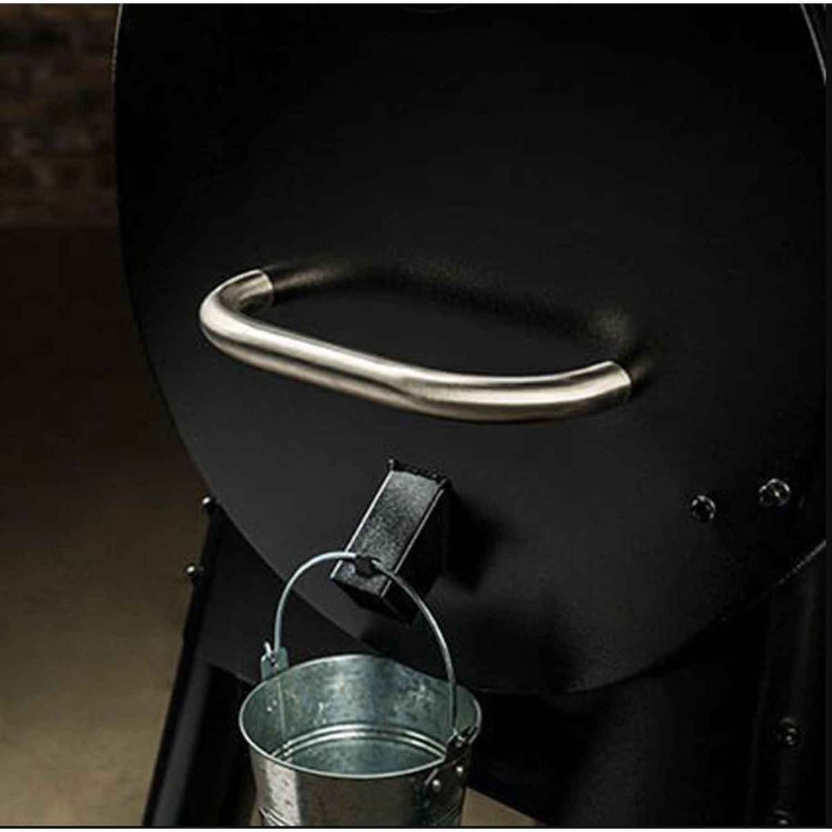 Traeger Pro Series 575 Pellet Grill - Black