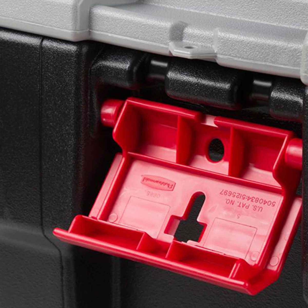 Rubbermaid Action Packer 24 Gallon Lockable Storage Box 4 Rubbermaid Action Packer 24 Gallon Lockable Storage Box