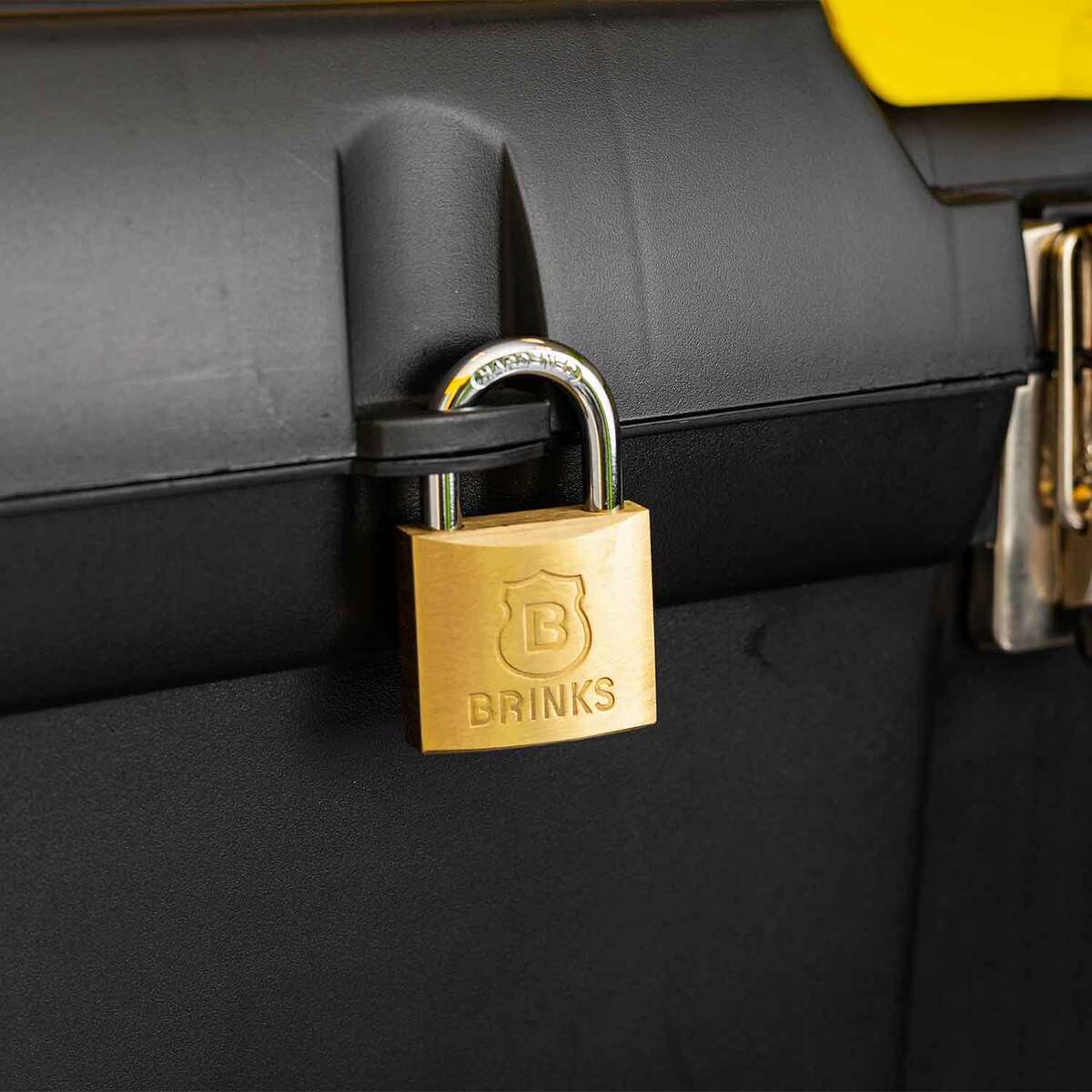 Brinks 40mm Brass Keyed Pad Lock 3 Brinks 40mm Brass Keyed Pad Lock