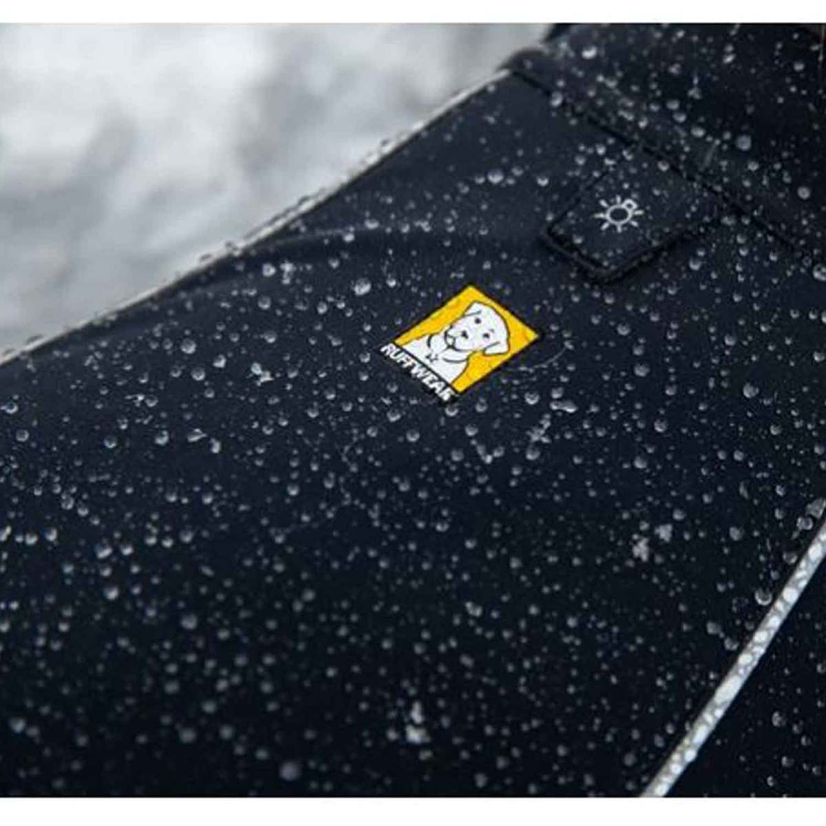 Ruffwear Cloud Chaser Polyester Dog Jacket - X-Large - Black 3 Ruffwear Cloud Chaser Polyester Dog Jacket - X-Large - Black