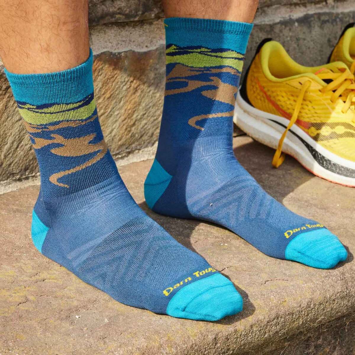 Darn Tough Men's Ridge Runner Ultra-Lightweight Running Socks - Midnight - L 3 Darn Tough Men's Ridge Runner Ultra-Lightweight Running Socks - Midnight - L